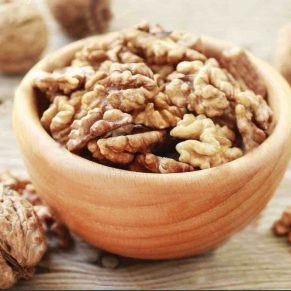 Premium Roasted & Salted Walnuts – Crunchy, Nutritious & Delicious